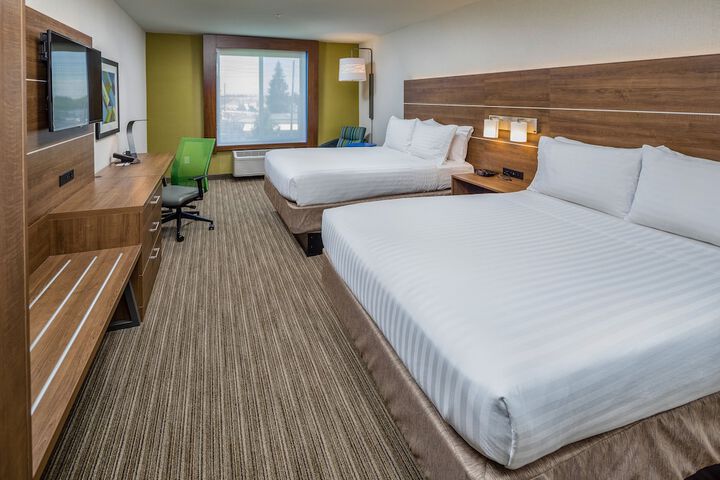 Holiday Inn Express and Suites Modesto by IHG