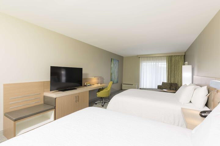 Room 11 of 21