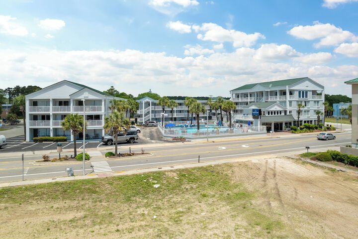 The Sandbar Hotel Trademark Collection by Wyndham