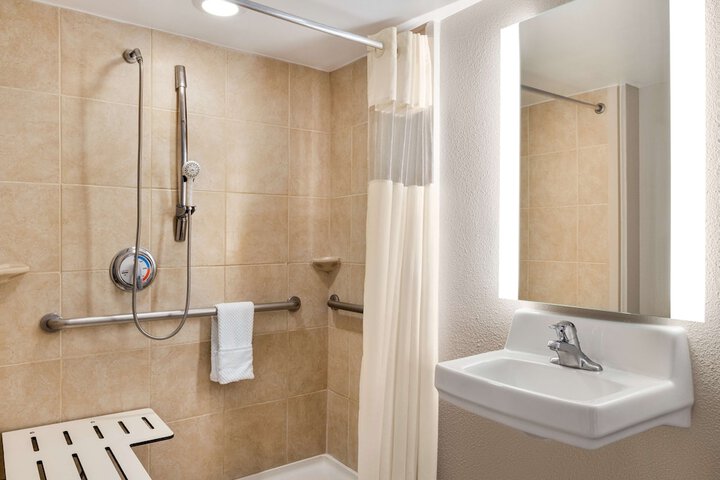 DoubleTree by Hilton Hotel New Orleans Airport