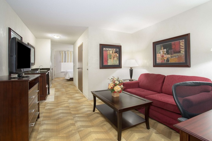 Room 12 of 32