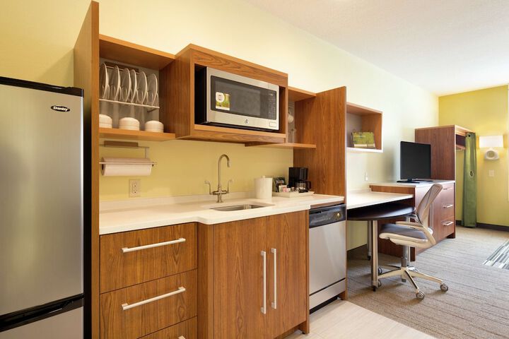 Room 16 of 36