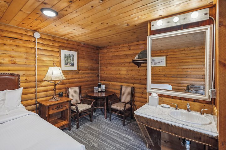 Denali Crows Nest Cabins