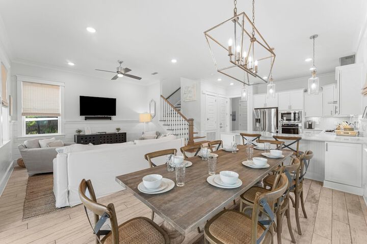 Prominence on 30A by Panhandle Getaways
