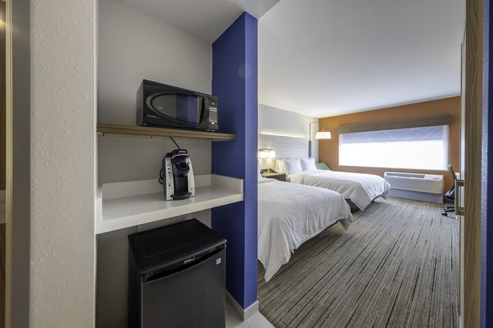 Room 25 of 35
