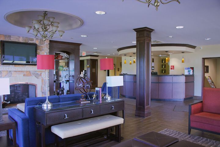 Hotel Interior 10 of 48