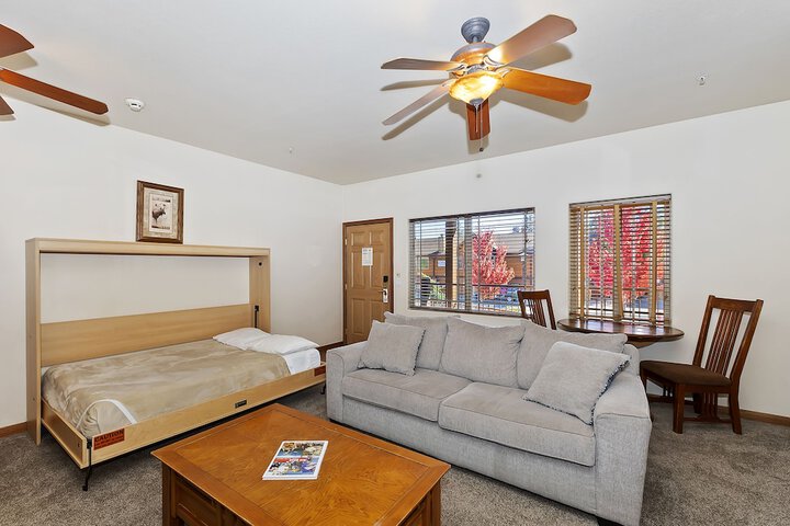 Robinhood Resort