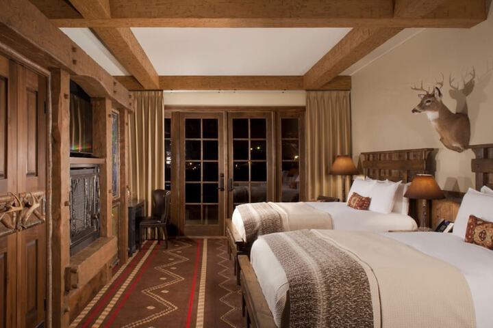 Big Cypress Lodge