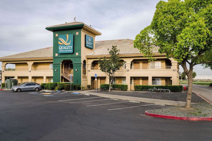 Hotel 2 of 27