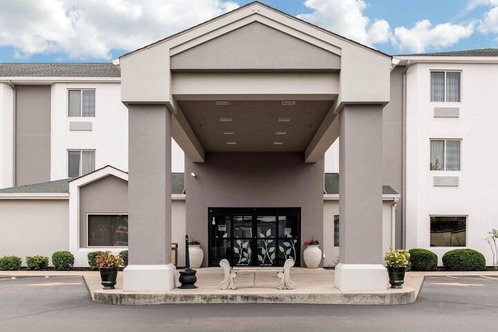 Hotel 3 of 59