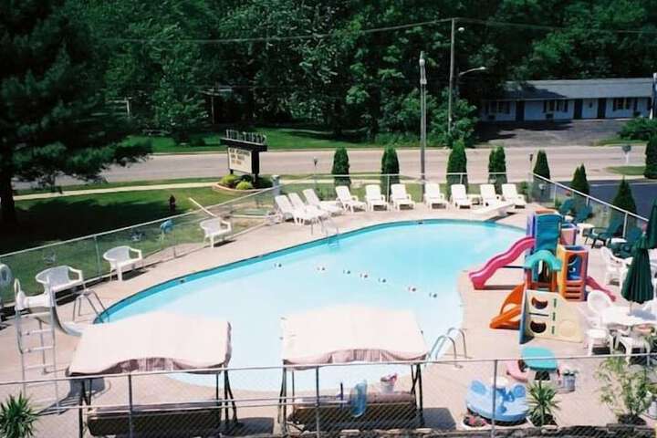 Pool 4 of 69