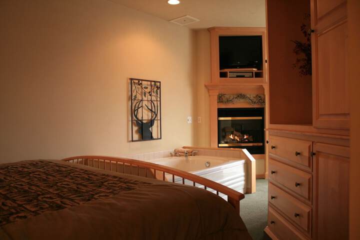 Birchwood Lodge