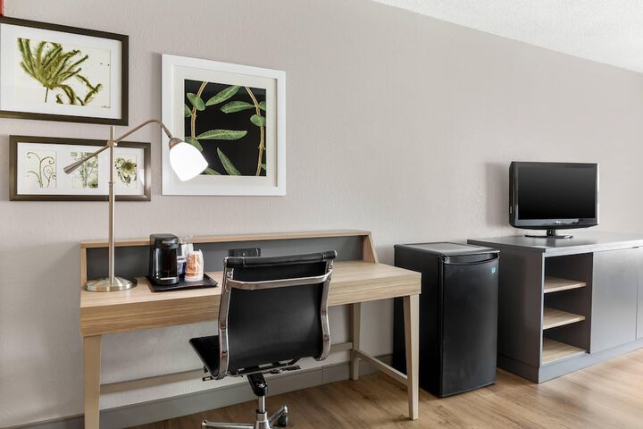 Country Inn & Suites by Radisson Georgetown, KY