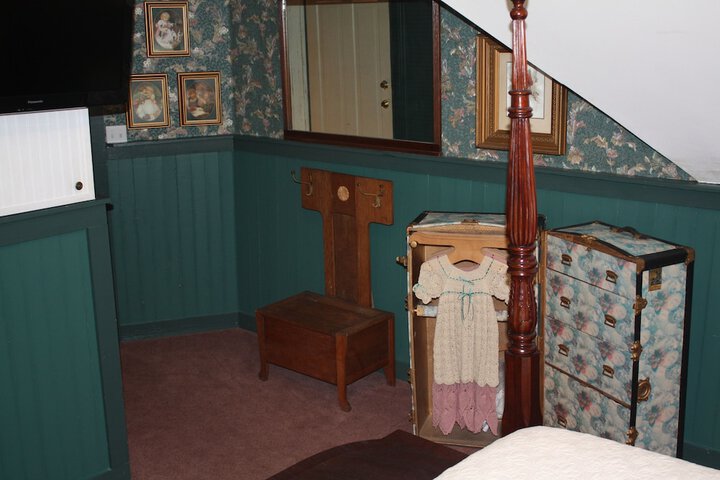 Room 35 of 52