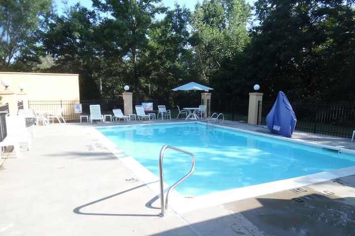 Pool 4 of 38