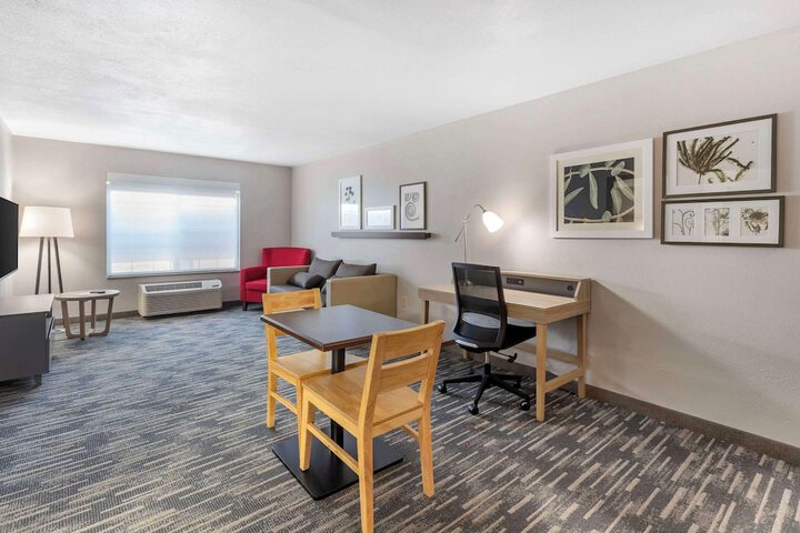 Room 34 of 46