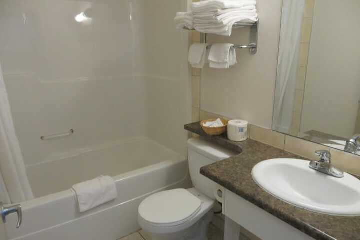 Room 12 of 21