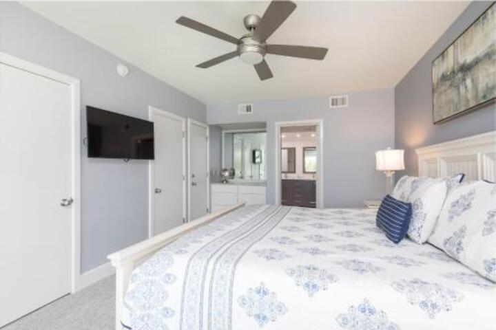 4989 Turtle Point Villa by RedAwning