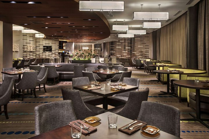 Hyatt Regency Pittsburgh International Airport