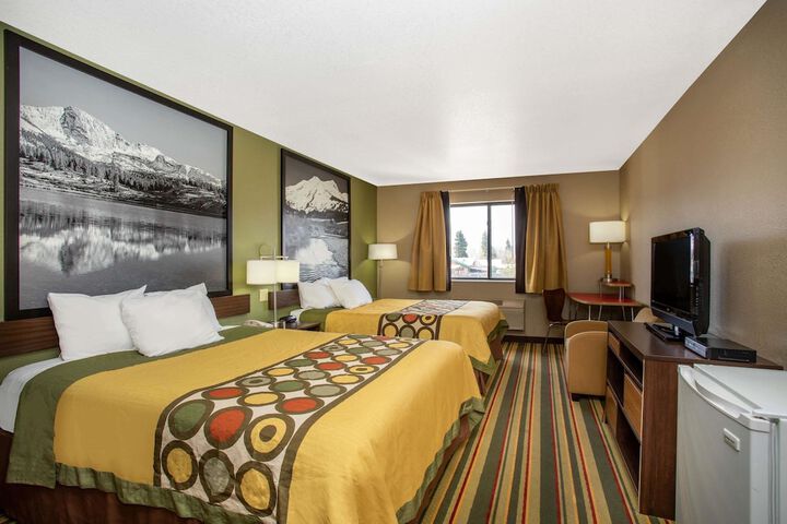 Room 13 of 21