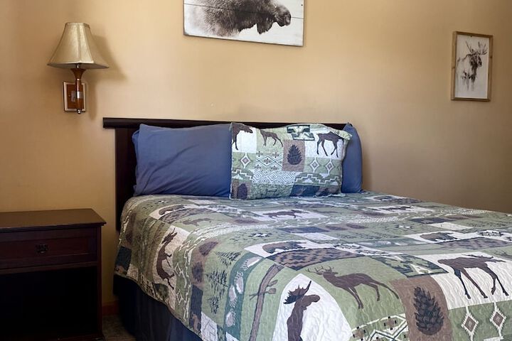 Moosehead Lodge & Cabins