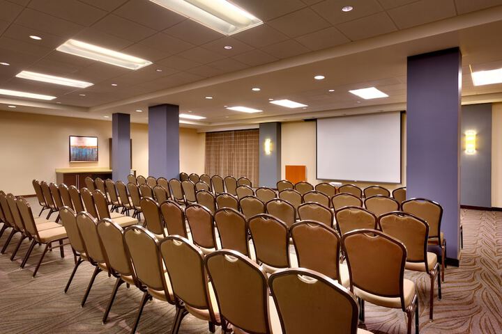 Room 40 of 79