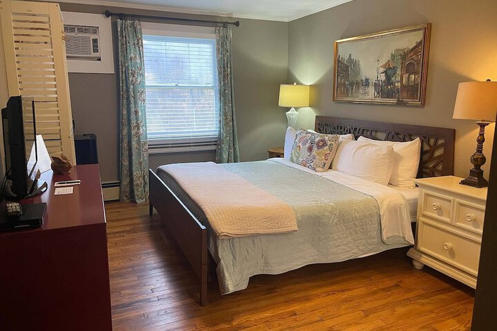 Room 34 of 80