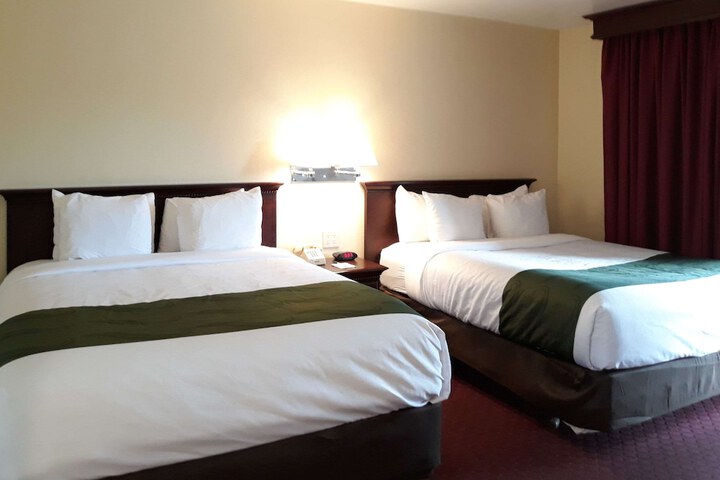 Room 13 of 35