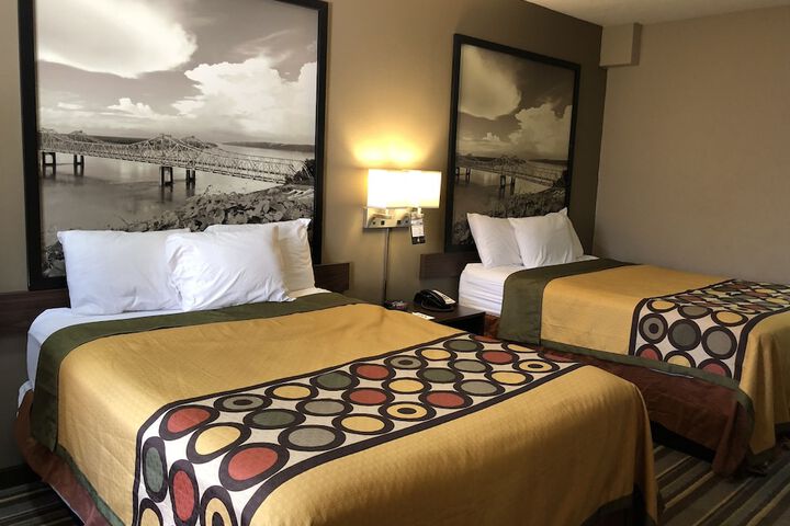 Room 23 of 39