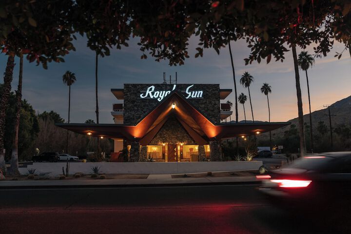 Hotel 5 of 42