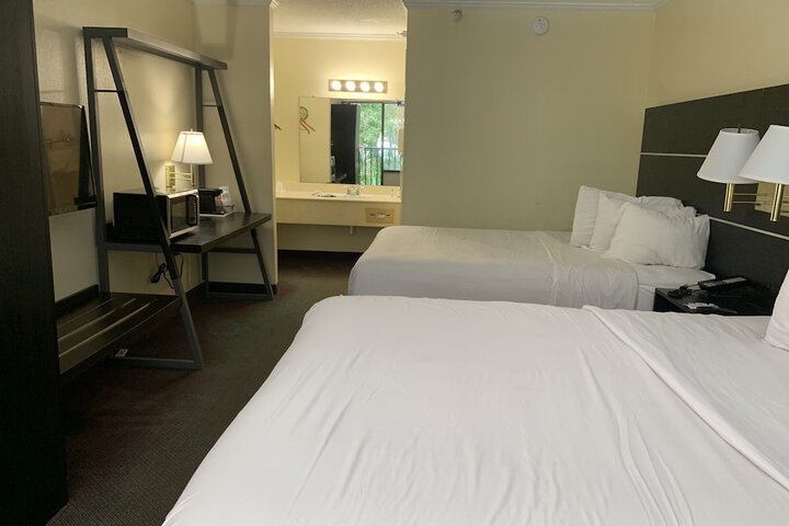 Room 16 of 23