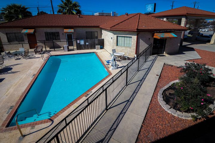 Pool 2 of 38