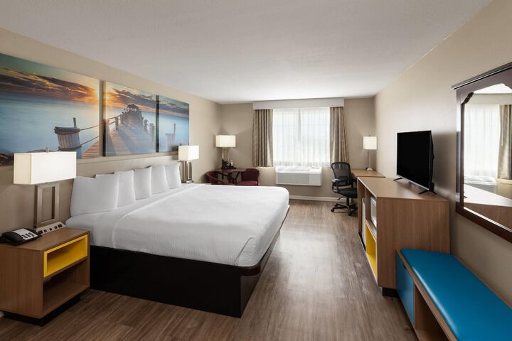 Days Inn by Wyndham Mountain Home