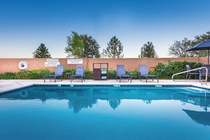 Pool 4 of 41