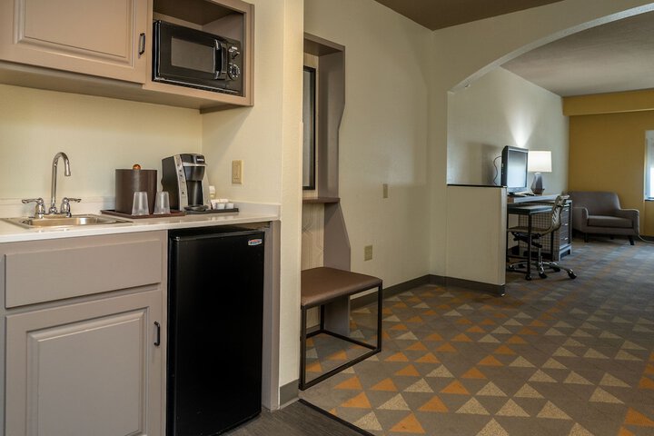 Holiday Inn Hotel & Suites Beaufort at Highway 21 by IHG