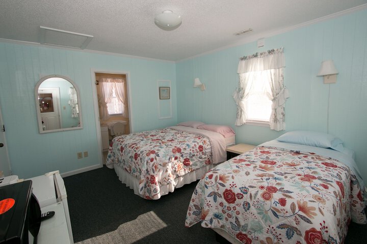 Room 81 of 199
