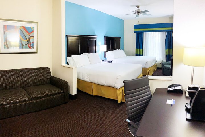 Room 12 of 51