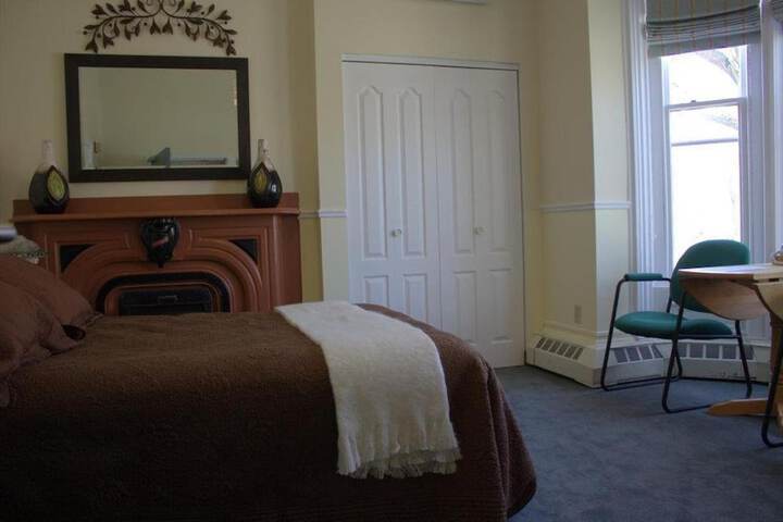 Room 44 of 52