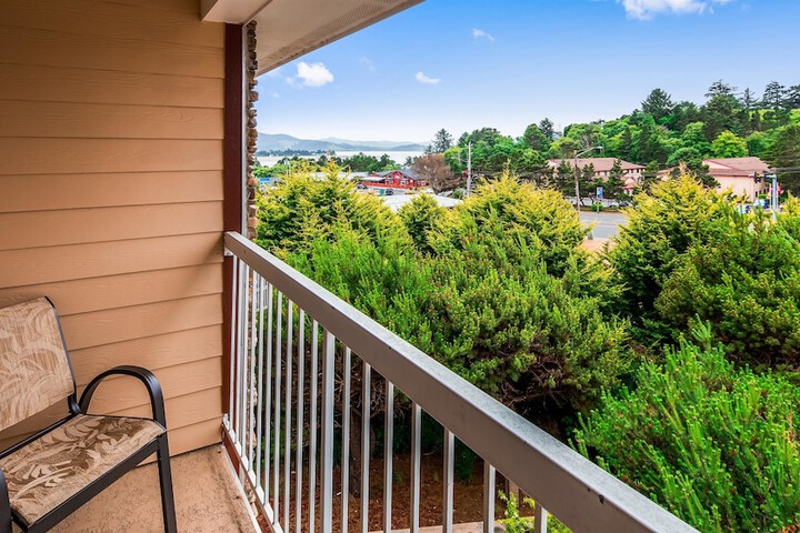 Best Western Plus Landmark Inn