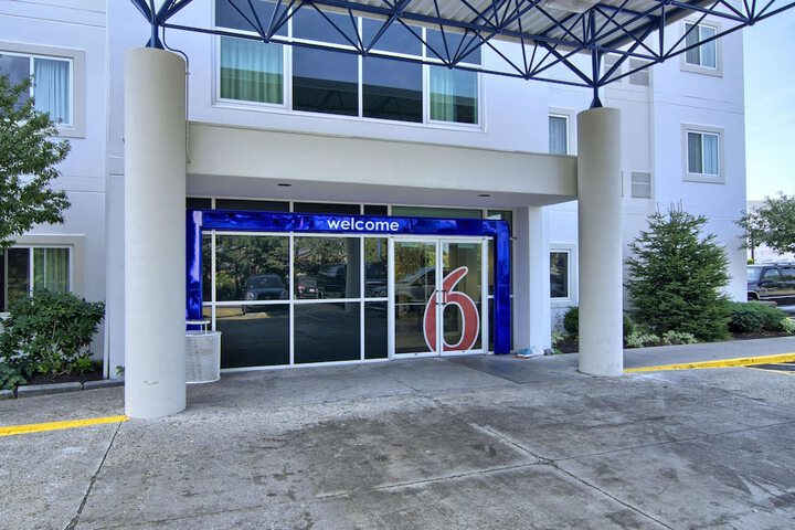 Hotel 4 of 40