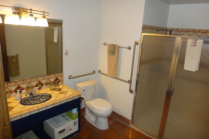 Room 14 of 38