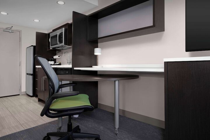 Room 34 of 48