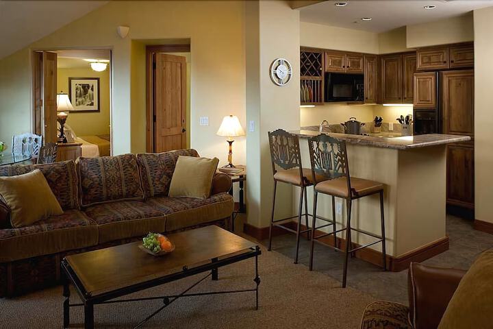 Room 32 of 58