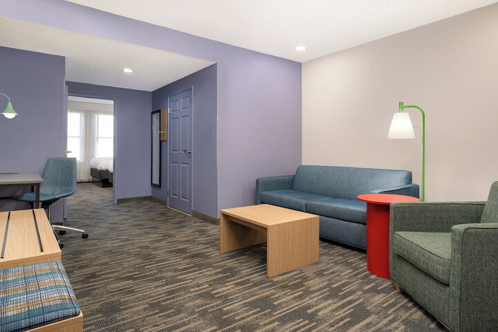 Garner Hotel Evansville East by IHG