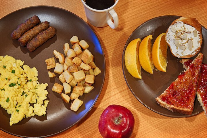 Breakfast/Coffee Service 32 of 39