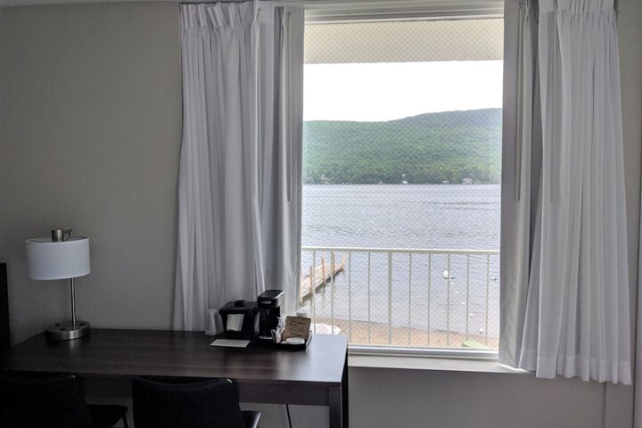 Lakefront Terrace Resort
