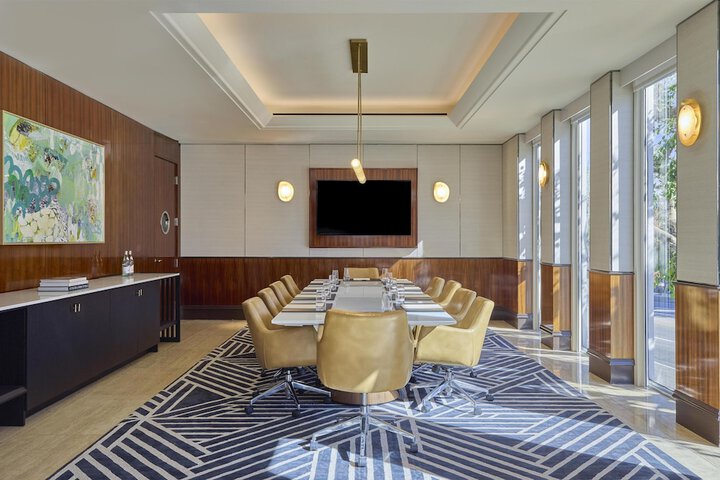 Cameo Beverly Hills LXR Hotels & Resorts
