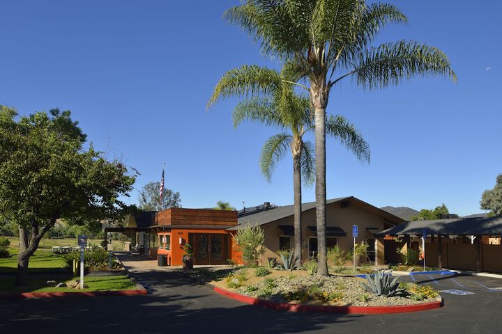 Carlton Oaks Lodge an Ascend Collection Hotel