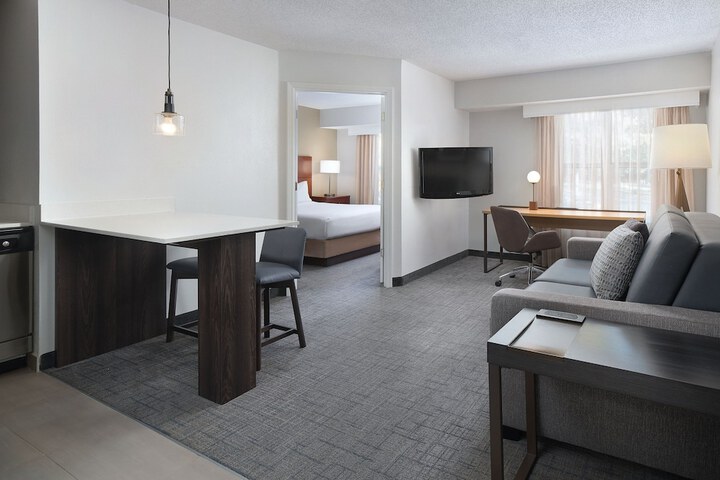Room 19 of 49