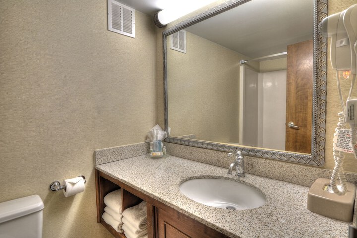 Room 45 of 77